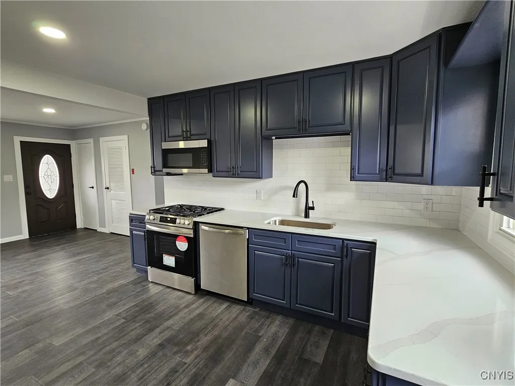 46 Walnut Drive, Whitestown, New York 13492, Whitestown, New York 13492, 3 Bedrooms Bedrooms, 5 Rooms Rooms,1 BathroomBathrooms,Residential,For Sale,46 Walnut Drive, Whitestown, New York 13492,0,S1631632