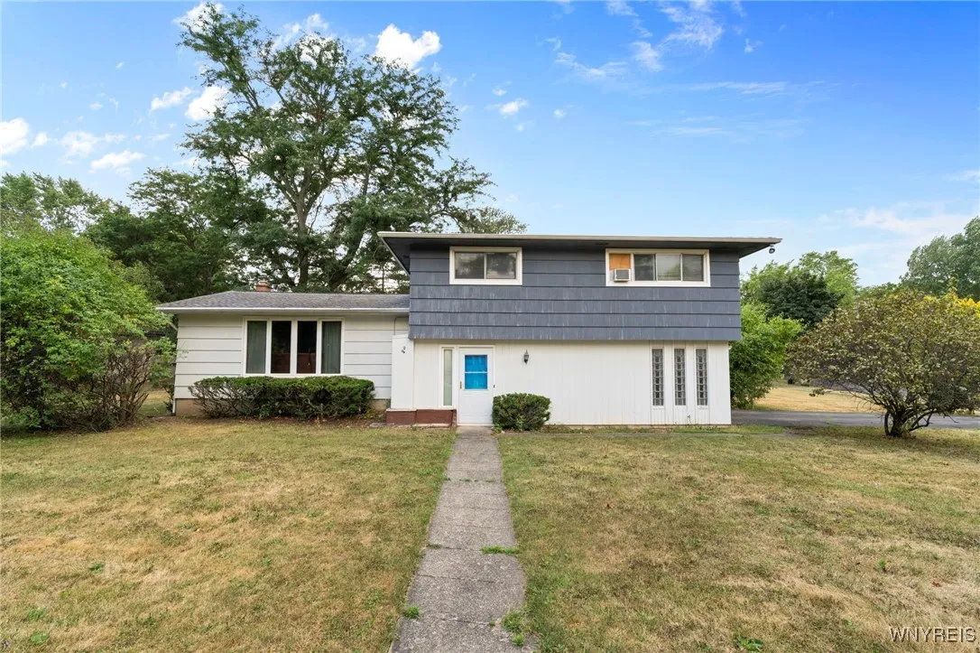 89 Devon Lane, Amherst, New York 14221, Amherst, New York 14221, 3 Bedrooms Bedrooms, 7 Rooms Rooms,2 BathroomsBathrooms,Residential,For Sale,89 Devon Lane, Amherst, New York 14221,B1631617