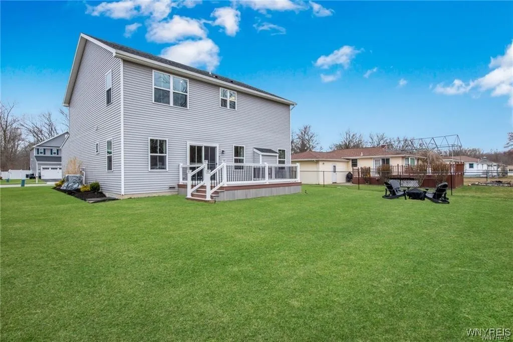 94 Lynette, Amherst, New York 14228, Amherst, New York 14228, 4 Bedrooms Bedrooms, 8 Rooms Rooms,2 BathroomsBathrooms,Residential Lease,For Rent,94 Lynette, Amherst, New York 14228,B1631648