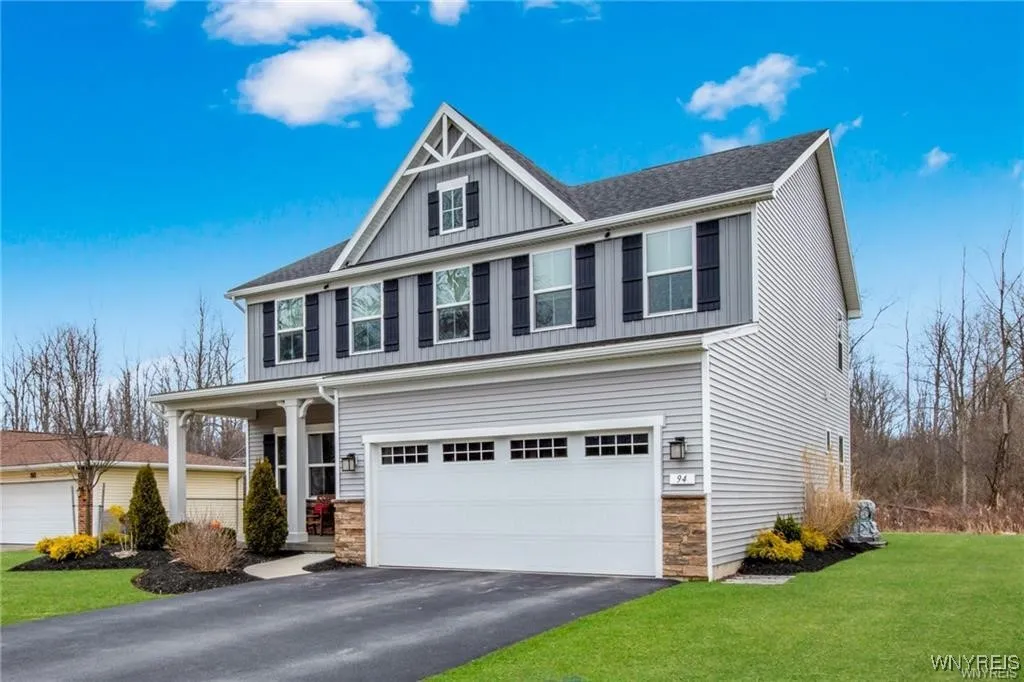 94 Lynette, Amherst, New York 14228, Amherst, New York 14228, 4 Bedrooms Bedrooms, 8 Rooms Rooms,2 BathroomsBathrooms,Residential Lease,For Rent,94 Lynette, Amherst, New York 14228,B1631648
