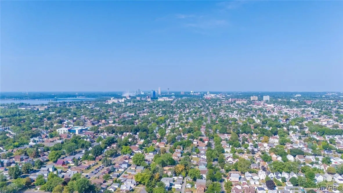 493 Hyde Park Boulevard, Niagara Falls, New York 1, Niagara Falls, New York 14303, 3 Bedrooms Bedrooms, 6 Rooms Rooms,1 BathroomBathrooms,Residential,For Sale,493 Hyde Park Boulevard, Niagara Falls, New York 1,0,B1630596