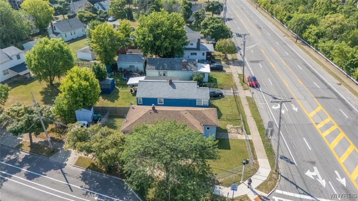 493 Hyde Park Boulevard, Niagara Falls, New York 1, Niagara Falls, New York 14303, 3 Bedrooms Bedrooms, 6 Rooms Rooms,1 BathroomBathrooms,Residential,For Sale,493 Hyde Park Boulevard, Niagara Falls, New York 1,0,B1630596