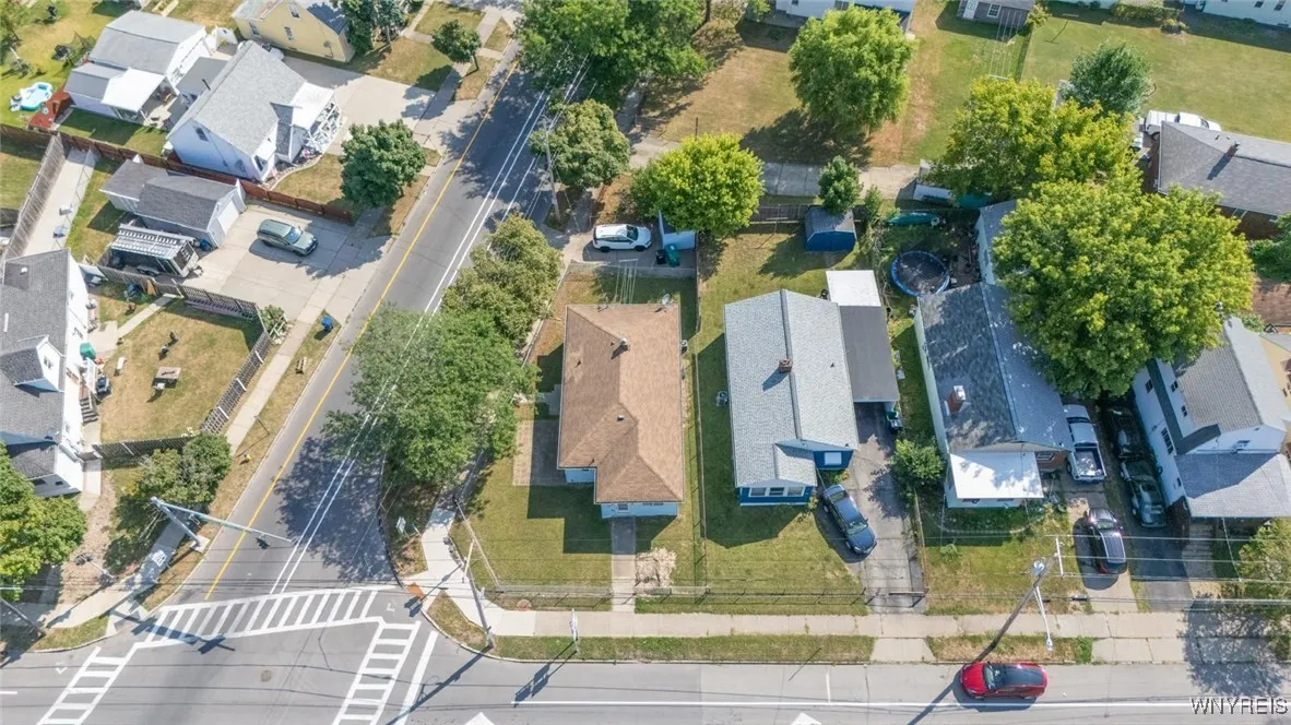 493 Hyde Park Boulevard, Niagara Falls, New York 1, Niagara Falls, New York 14303, 3 Bedrooms Bedrooms, 6 Rooms Rooms,1 BathroomBathrooms,Residential,For Sale,493 Hyde Park Boulevard, Niagara Falls, New York 1,0,B1630596