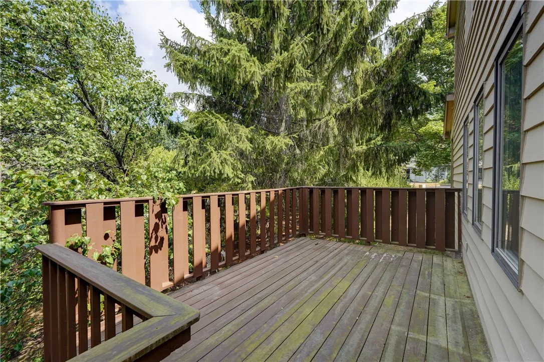 44 Colonial Circle, Perinton, New York 14450, Perinton, New York 14450, 2 Bedrooms Bedrooms, 7 Rooms Rooms,3 BathroomsBathrooms,Residential,For Sale,44 Colonial Circle, Perinton, New York 14450,0,R1631490