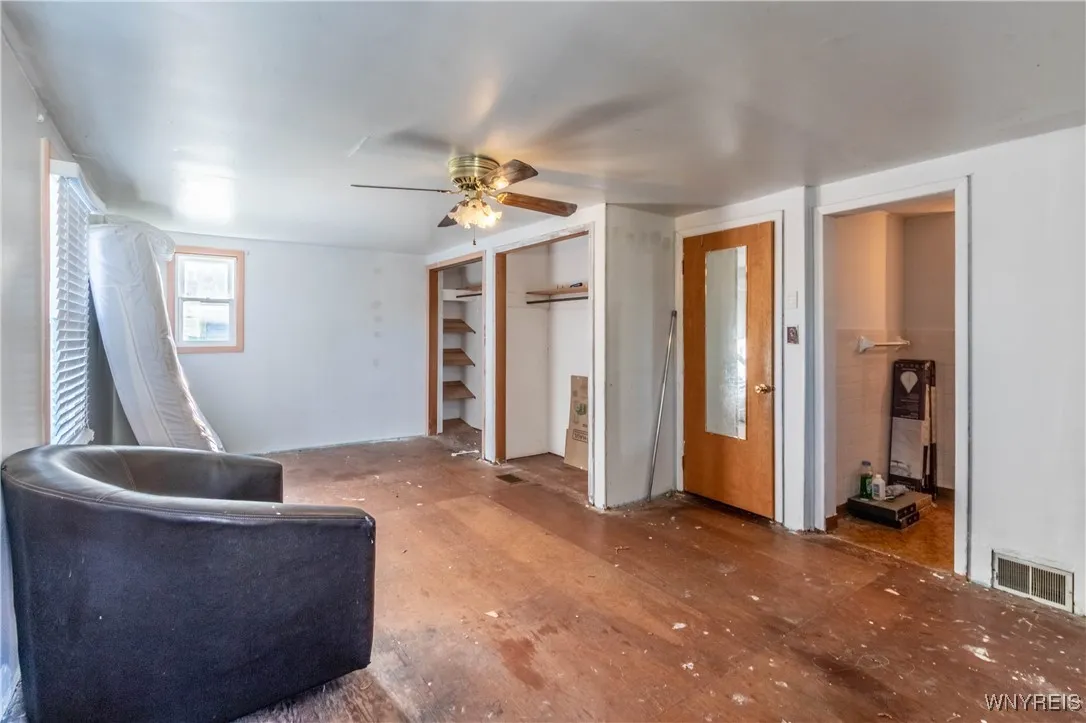 296 Highgate Avenue, Buffalo, New York 14215, Buffalo, New York 14215, 5 Bedrooms Bedrooms, 10 Rooms Rooms,2 BathroomsBathrooms,Residential,For Sale,296 Highgate Avenue, Buffalo, New York 14215,0,B1631571