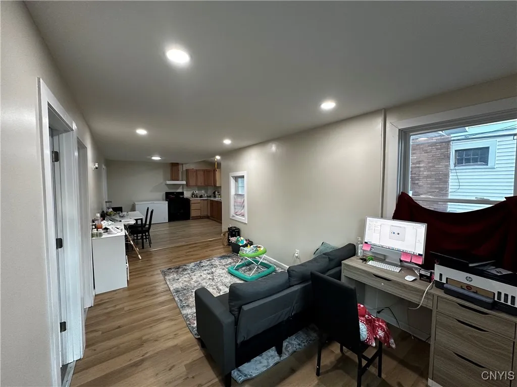 1210 Butternut Street, Syracuse, New York 13208, Syracuse, New York 13208, 6 Bedrooms Bedrooms, ,2 BathroomsBathrooms,Residential,For Sale,1210 Butternut Street, Syracuse, New York 13208,0,S1631657