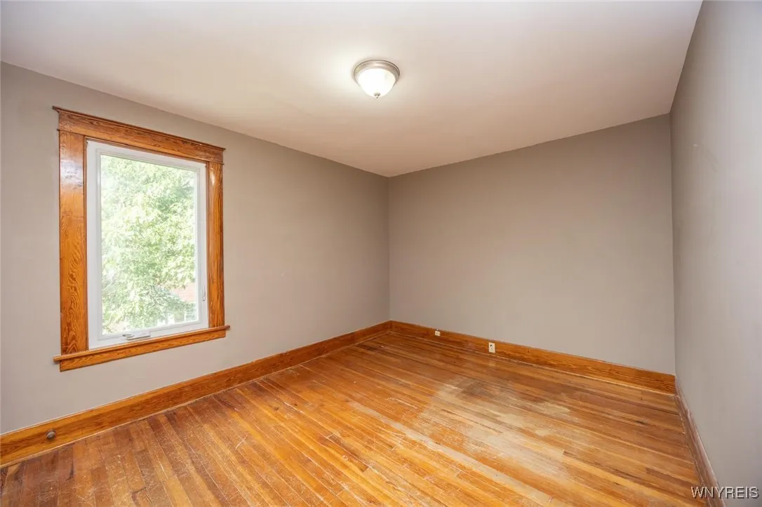 1112 College Avenue, Niagara Falls, New York 14305, Niagara Falls, New York 14305, 4 Bedrooms Bedrooms, 9 Rooms Rooms,2 BathroomsBathrooms,Residential Lease,Closed,1112 College Avenue, Niagara Falls, New York 14305,0,B1631017