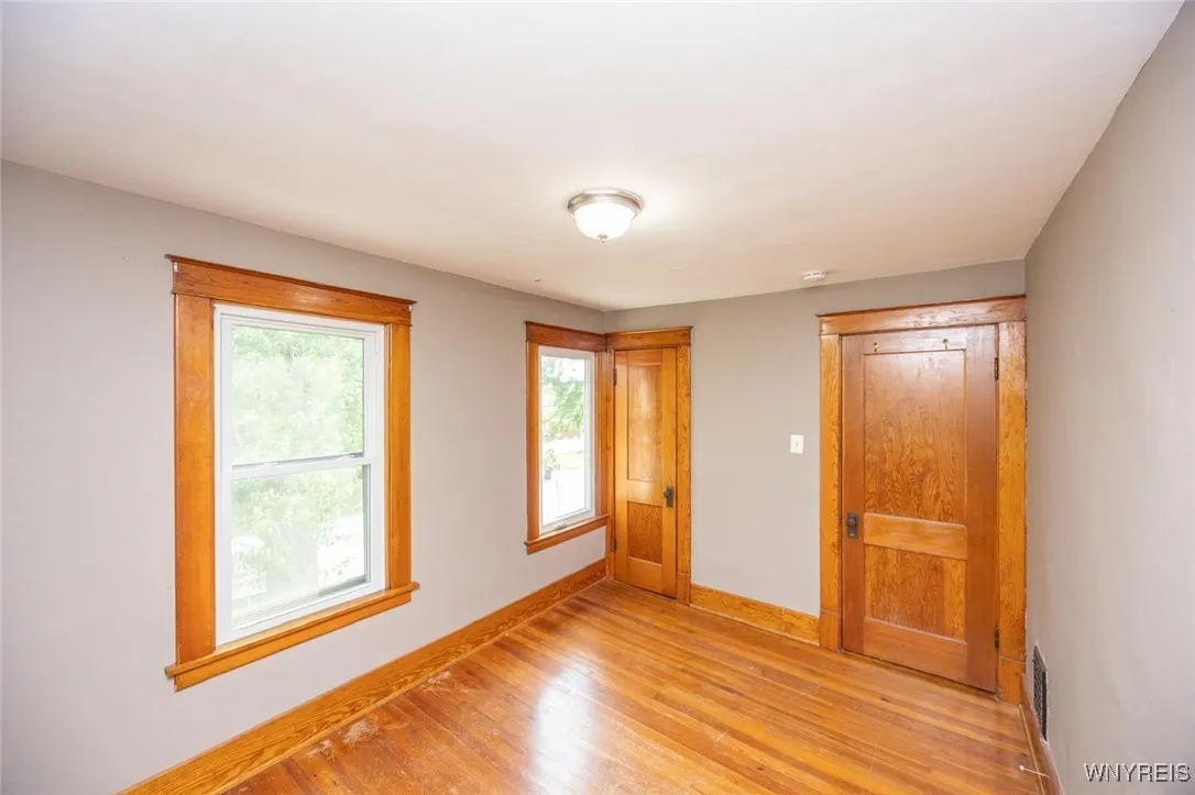 1112 College Avenue, Niagara Falls, New York 14305, Niagara Falls, New York 14305, 4 Bedrooms Bedrooms, 9 Rooms Rooms,2 BathroomsBathrooms,Residential Lease,Closed,1112 College Avenue, Niagara Falls, New York 14305,0,B1631017