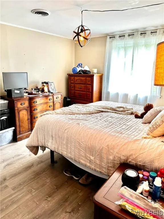 FULL BDRM