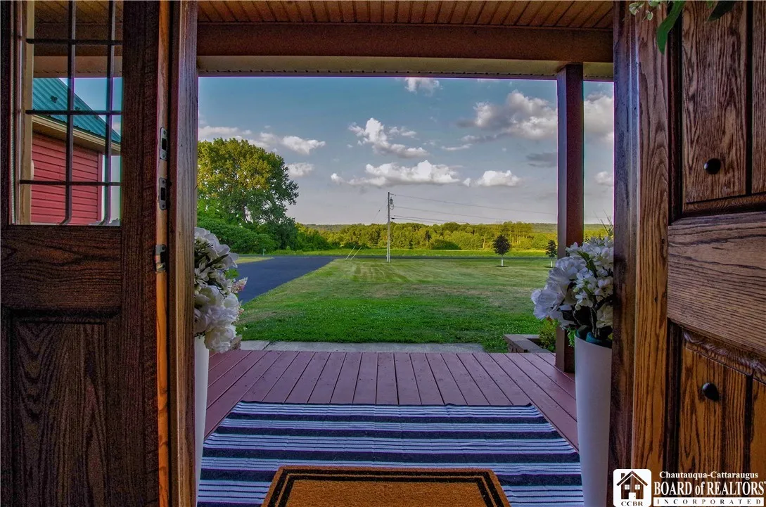 9717 Dye Road, Villenova, New York 14062, Villenova, New York 14062, 3 Bedrooms Bedrooms, 7 Rooms Rooms,2 BathroomsBathrooms,Residential,Closed,9717 Dye Road, Villenova, New York 14062,0,R1631365