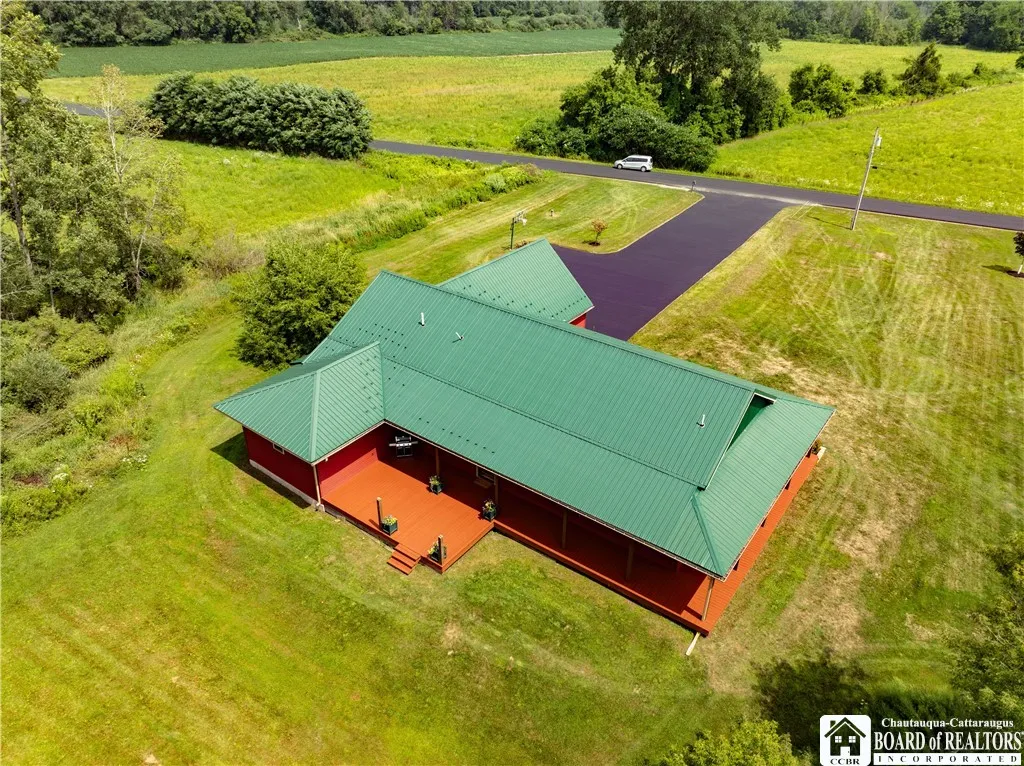 9717 Dye Road, Villenova, New York 14062, Villenova, New York 14062, 3 Bedrooms Bedrooms, 7 Rooms Rooms,2 BathroomsBathrooms,Residential,Closed,9717 Dye Road, Villenova, New York 14062,0,R1631365