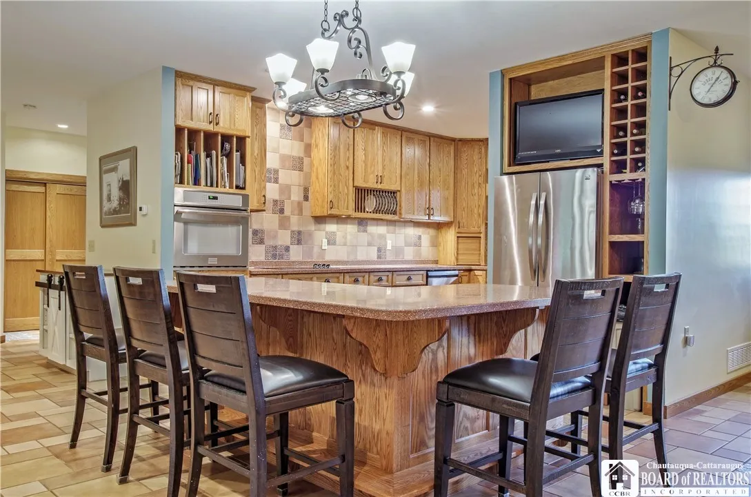 9717 Dye Road, Villenova, New York 14062, Villenova, New York 14062, 3 Bedrooms Bedrooms, 7 Rooms Rooms,2 BathroomsBathrooms,Residential,Closed,9717 Dye Road, Villenova, New York 14062,0,R1631365