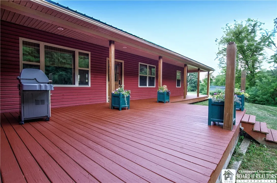 9717 Dye Road, Villenova, New York 14062, Villenova, New York 14062, 3 Bedrooms Bedrooms, 7 Rooms Rooms,2 BathroomsBathrooms,Residential,Closed,9717 Dye Road, Villenova, New York 14062,0,R1631365