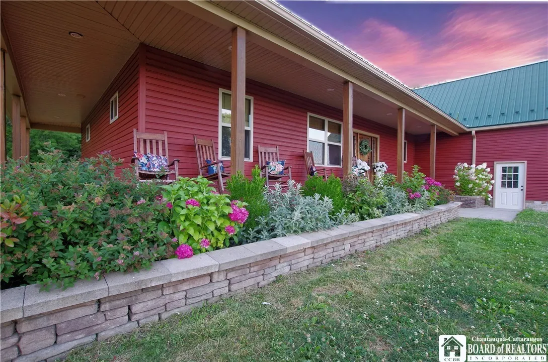 9717 Dye Road, Villenova, New York 14062, Villenova, New York 14062, 3 Bedrooms Bedrooms, 7 Rooms Rooms,2 BathroomsBathrooms,Residential,Closed,9717 Dye Road, Villenova, New York 14062,0,R1631365