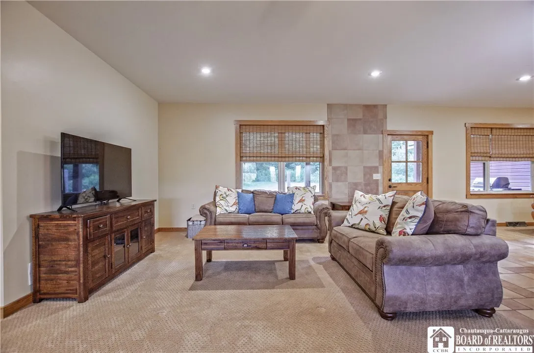 9717 Dye Road, Villenova, New York 14062, Villenova, New York 14062, 3 Bedrooms Bedrooms, 7 Rooms Rooms,2 BathroomsBathrooms,Residential,Closed,9717 Dye Road, Villenova, New York 14062,0,R1631365