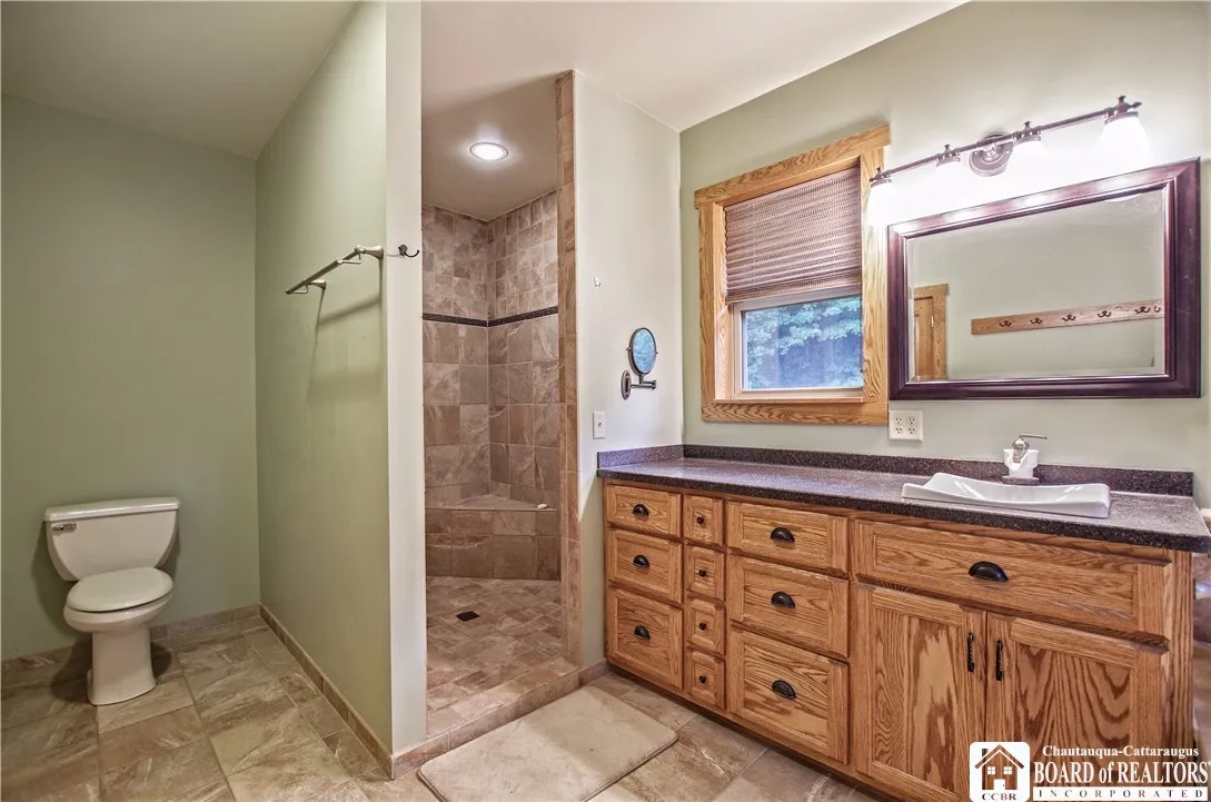 9717 Dye Road, Villenova, New York 14062, Villenova, New York 14062, 3 Bedrooms Bedrooms, 7 Rooms Rooms,2 BathroomsBathrooms,Residential,Closed,9717 Dye Road, Villenova, New York 14062,0,R1631365