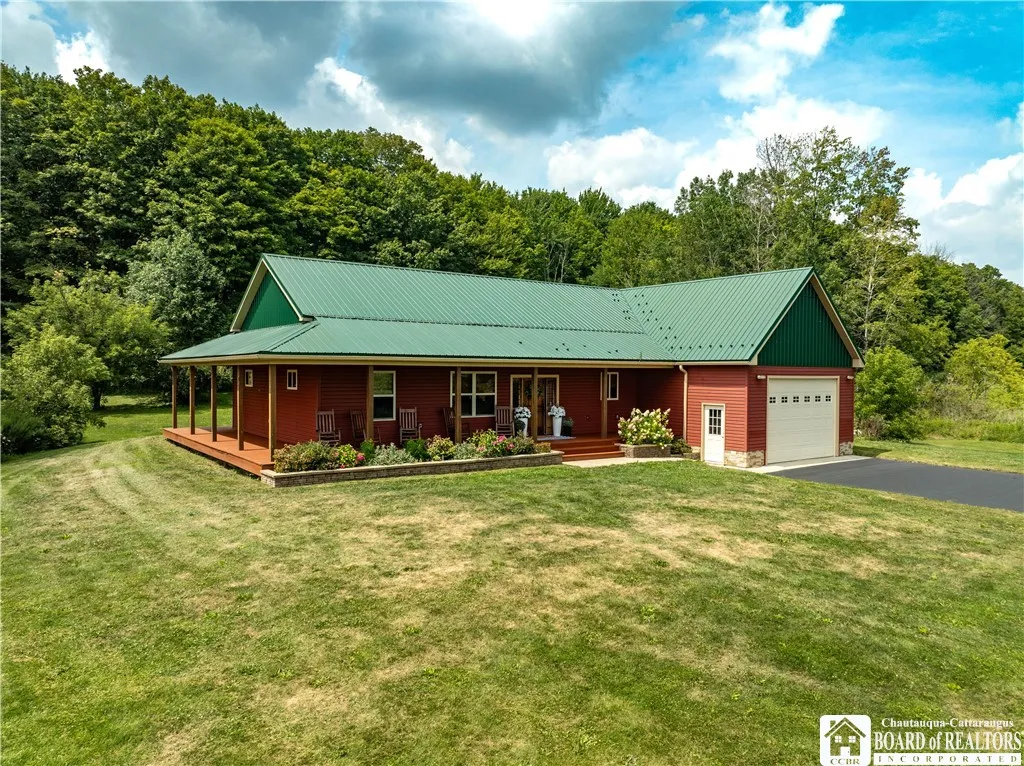 9717 Dye Road, Villenova, New York 14062, Villenova, New York 14062, 3 Bedrooms Bedrooms, 7 Rooms Rooms,2 BathroomsBathrooms,Residential,Closed,9717 Dye Road, Villenova, New York 14062,0,R1631365