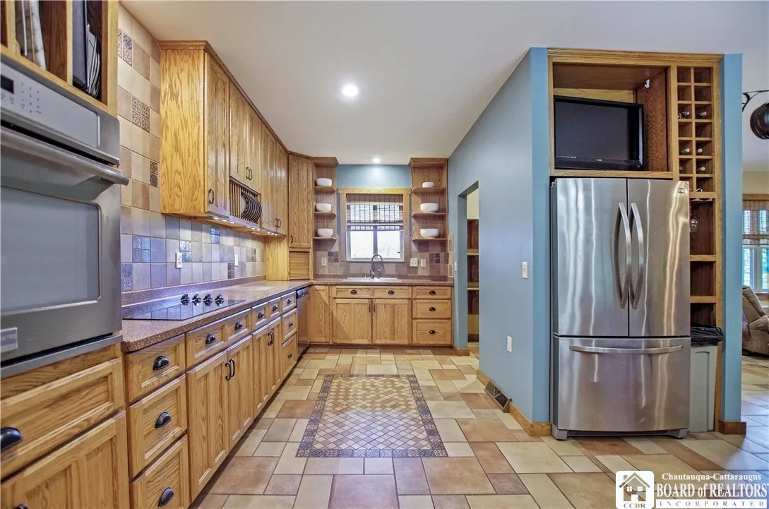 9717 Dye Road, Villenova, New York 14062, Villenova, New York 14062, 3 Bedrooms Bedrooms, 7 Rooms Rooms,2 BathroomsBathrooms,Residential,Closed,9717 Dye Road, Villenova, New York 14062,0,R1631365