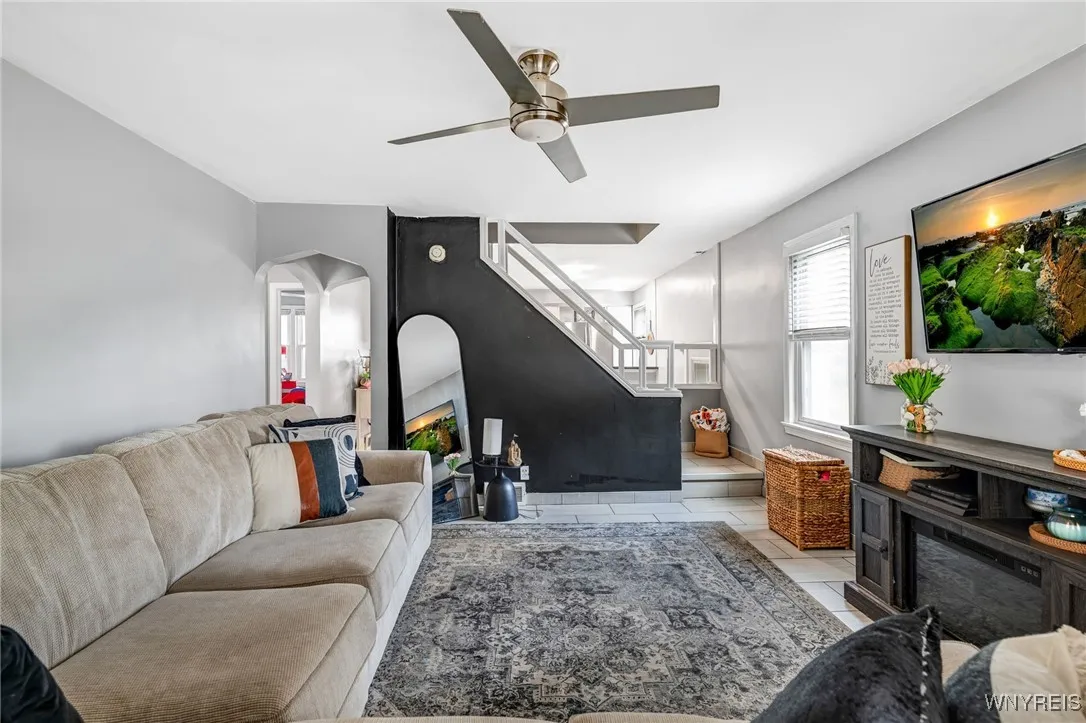 203 74th Street, Niagara Falls, New York 14304, Niagara Falls, New York 14304, 3 Bedrooms Bedrooms, 5 Rooms Rooms,1 BathroomBathrooms,Residential,Closed,203 74th Street, Niagara Falls, New York 14304,0,B1631663