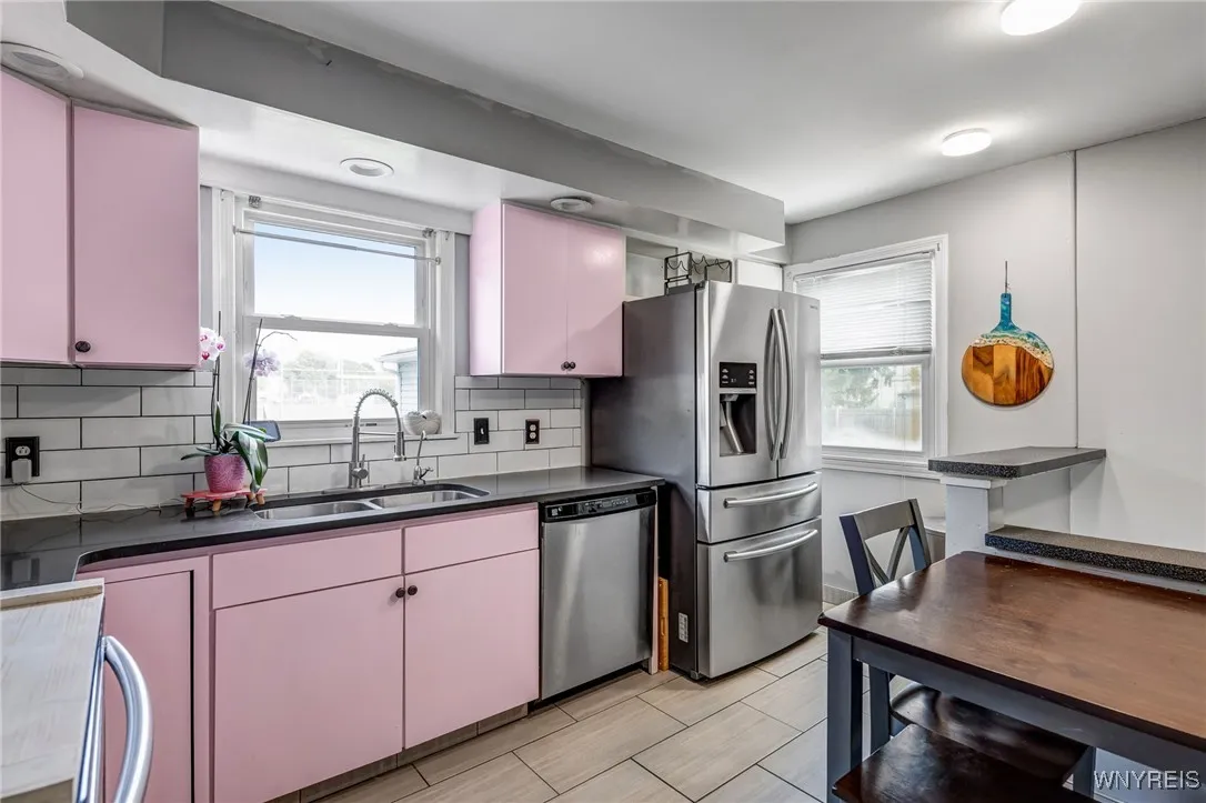 203 74th Street, Niagara Falls, New York 14304, Niagara Falls, New York 14304, 3 Bedrooms Bedrooms, 5 Rooms Rooms,1 BathroomBathrooms,Residential,Closed,203 74th Street, Niagara Falls, New York 14304,0,B1631663