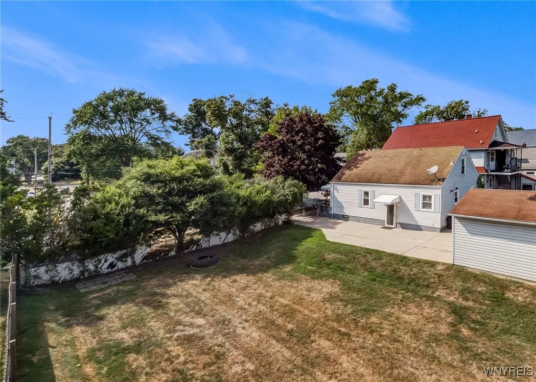 203 74th Street, Niagara Falls, New York 14304, Niagara Falls, New York 14304, 3 Bedrooms Bedrooms, 5 Rooms Rooms,1 BathroomBathrooms,Residential,Closed,203 74th Street, Niagara Falls, New York 14304,0,B1631663