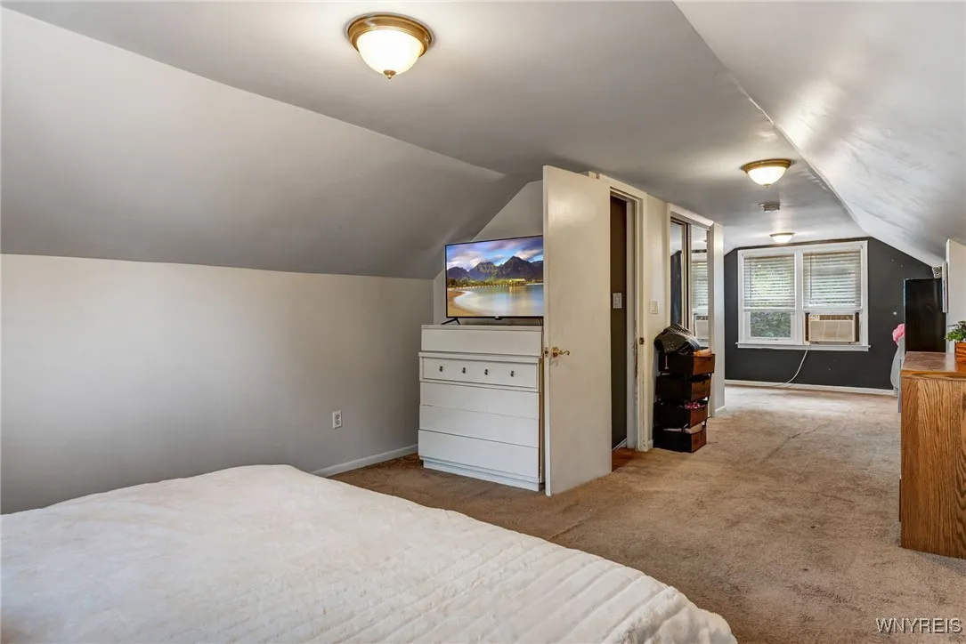 203 74th Street, Niagara Falls, New York 14304, Niagara Falls, New York 14304, 3 Bedrooms Bedrooms, 5 Rooms Rooms,1 BathroomBathrooms,Residential,Closed,203 74th Street, Niagara Falls, New York 14304,0,B1631663