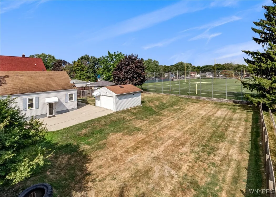 203 74th Street, Niagara Falls, New York 14304, Niagara Falls, New York 14304, 3 Bedrooms Bedrooms, 5 Rooms Rooms,1 BathroomBathrooms,Residential,Closed,203 74th Street, Niagara Falls, New York 14304,0,B1631663