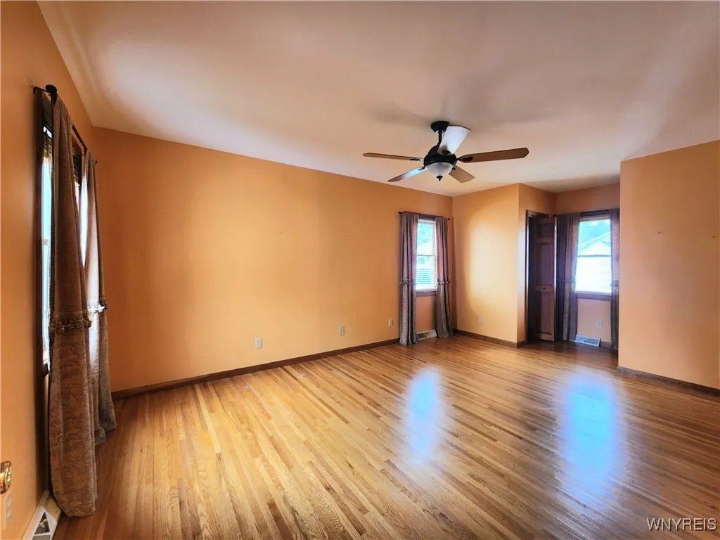 147 Leonore Road, Amherst, New York 14226, Amherst, New York 14226, 2 Bedrooms Bedrooms, 5 Rooms Rooms,1 BathroomBathrooms,Residential,Closed,147 Leonore Road, Amherst, New York 14226,0,B1631394