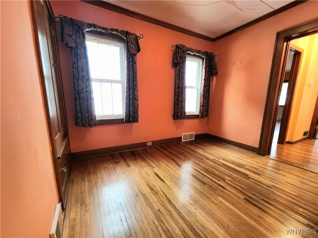 147 Leonore Road, Amherst, New York 14226, Amherst, New York 14226, 2 Bedrooms Bedrooms, 5 Rooms Rooms,1 BathroomBathrooms,Residential,Closed,147 Leonore Road, Amherst, New York 14226,0,B1631394