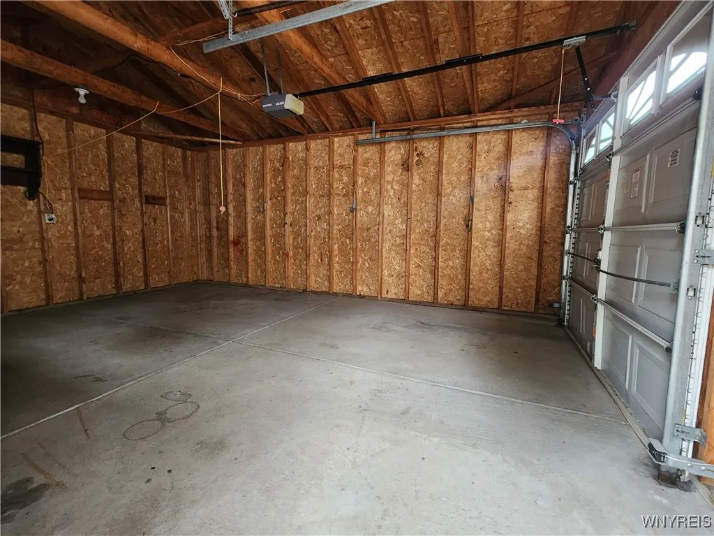 147 Leonore Road, Amherst, New York 14226, Amherst, New York 14226, 2 Bedrooms Bedrooms, 5 Rooms Rooms,1 BathroomBathrooms,Residential,Closed,147 Leonore Road, Amherst, New York 14226,0,B1631394