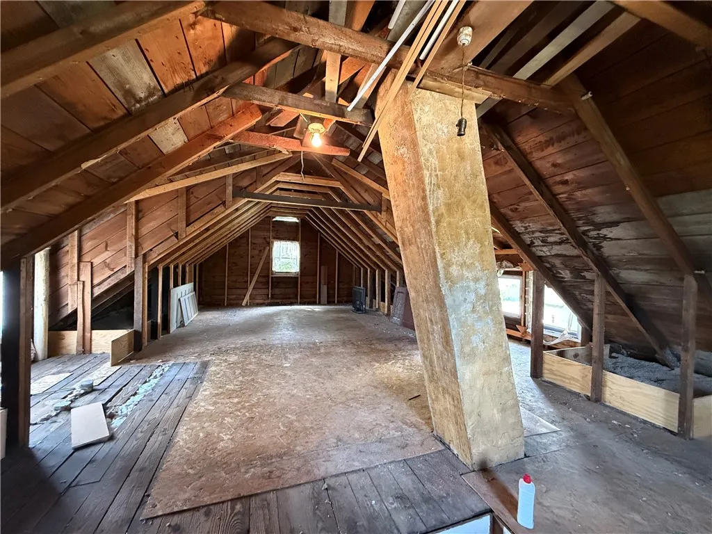420 Tompkins Street, Elmira City, New York 14901, Elmira City, New York 14901, 2 Bedrooms Bedrooms, 6 Rooms Rooms,1 BathroomBathrooms,Residential,For Sale,420 Tompkins Street, Elmira City, New York 14901,0,R1631036