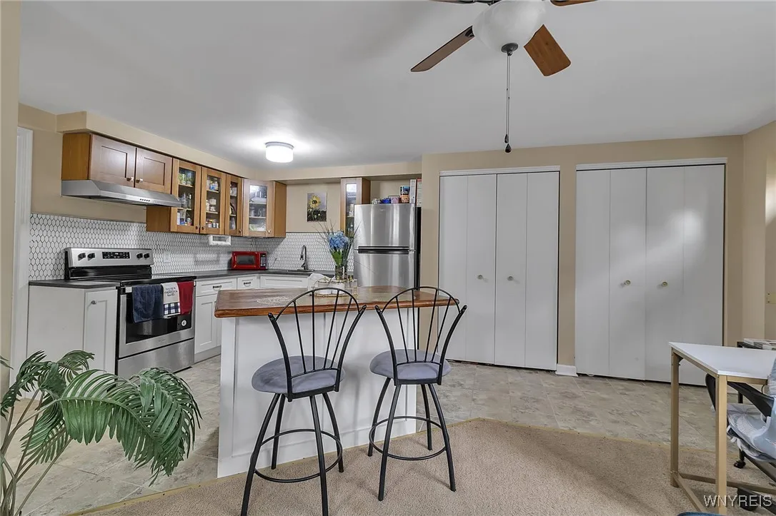 E Unit Kitchen