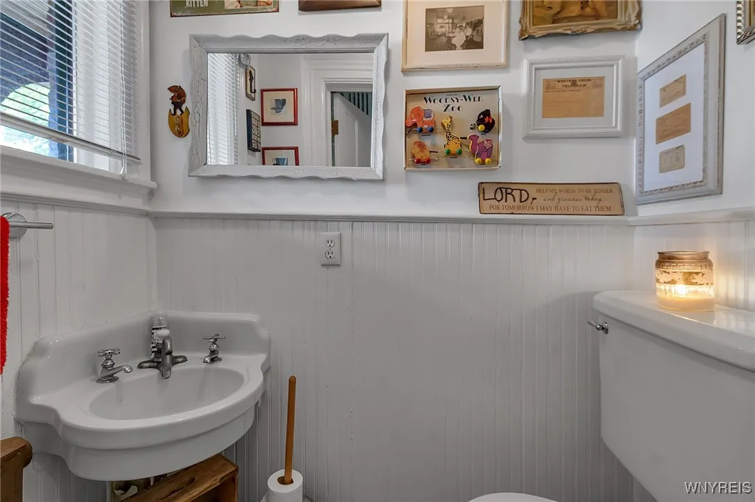 B Unit half bath