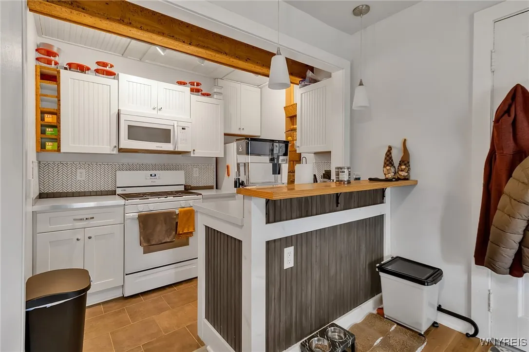 D Unit Kitchen