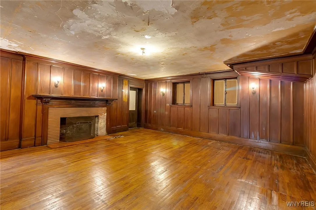 Primary Unit Basement "Speakeasy"