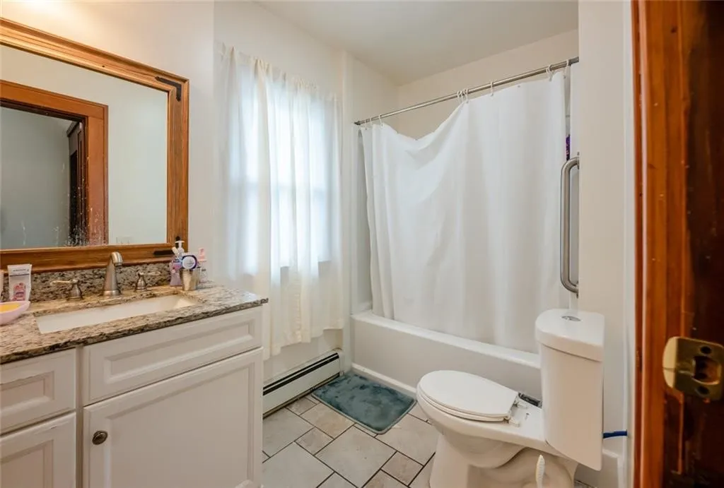127 Redfern Drive, Rochester, New York 14620, Rochester, New York 14620, 4 Bedrooms Bedrooms, 8 Rooms Rooms,3 BathroomsBathrooms,Residential,For Sale,127 Redfern Drive, Rochester, New York 14620,0,R1630655