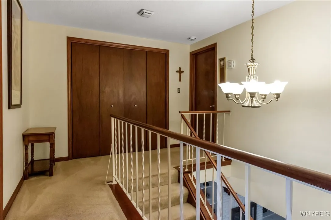 111 Cimarand Drive, Amherst, New York 14221, Amherst, New York 14221, 3 Bedrooms Bedrooms, 6 Rooms Rooms,2 BathroomsBathrooms,Residential,For Sale,111 Cimarand Drive, Amherst, New York 14221,B1631621