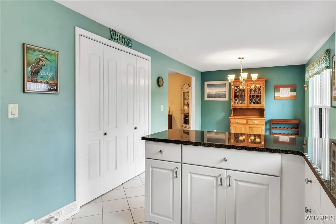 111 Cimarand Drive, Amherst, New York 14221, Amherst, New York 14221, 3 Bedrooms Bedrooms, 6 Rooms Rooms,2 BathroomsBathrooms,Residential,For Sale,111 Cimarand Drive, Amherst, New York 14221,B1631621