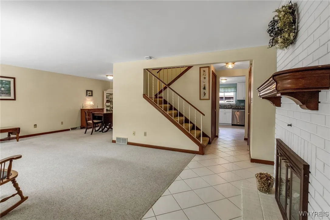 111 Cimarand Drive, Amherst, New York 14221, Amherst, New York 14221, 3 Bedrooms Bedrooms, 6 Rooms Rooms,2 BathroomsBathrooms,Residential,For Sale,111 Cimarand Drive, Amherst, New York 14221,B1631621