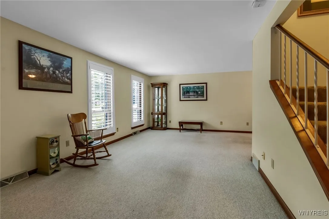 111 Cimarand Drive, Amherst, New York 14221, Amherst, New York 14221, 3 Bedrooms Bedrooms, 6 Rooms Rooms,2 BathroomsBathrooms,Residential,For Sale,111 Cimarand Drive, Amherst, New York 14221,B1631621