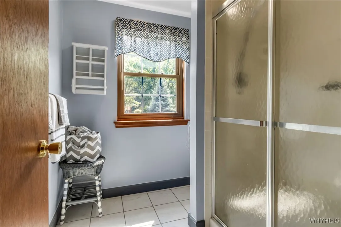 111 Cimarand Drive, Amherst, New York 14221, Amherst, New York 14221, 3 Bedrooms Bedrooms, 6 Rooms Rooms,2 BathroomsBathrooms,Residential,For Sale,111 Cimarand Drive, Amherst, New York 14221,B1631621
