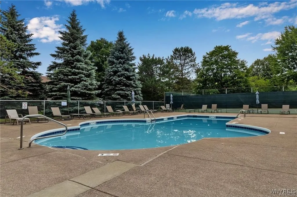 111 Cimarand Drive, Amherst, New York 14221, Amherst, New York 14221, 3 Bedrooms Bedrooms, 6 Rooms Rooms,2 BathroomsBathrooms,Residential,For Sale,111 Cimarand Drive, Amherst, New York 14221,B1631621