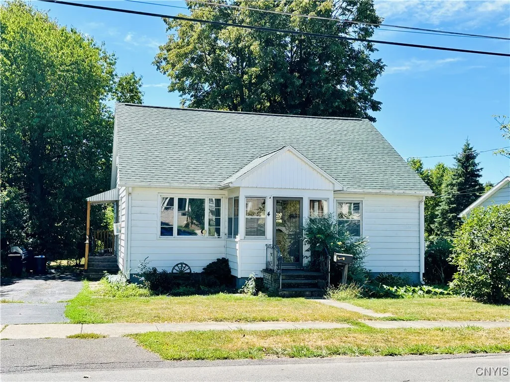 4 Case Avenue, Auburn, New York 13021, Auburn, New York 13021, 4 Bedrooms Bedrooms, 6 Rooms Rooms,1 BathroomBathrooms,Residential,Closed,4 Case Avenue, Auburn, New York 13021,0,S1630882