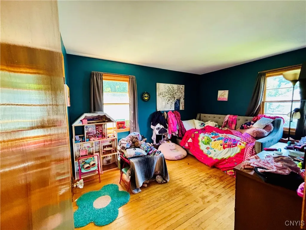 4 Case Avenue, Auburn, New York 13021, Auburn, New York 13021, 4 Bedrooms Bedrooms, 6 Rooms Rooms,1 BathroomBathrooms,Residential,Closed,4 Case Avenue, Auburn, New York 13021,0,S1630882