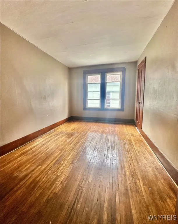 169 Altruria Street, Buffalo, New York 14220, Buffalo, New York 14220, 5 Bedrooms Bedrooms, ,2 BathroomsBathrooms,Residential,Closed,169 Altruria Street, Buffalo, New York 14220,0,B1630783