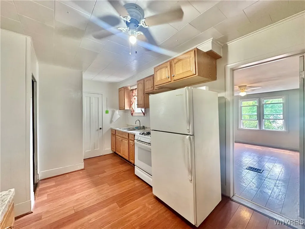 169 Altruria Street, Buffalo, New York 14220, Buffalo, New York 14220, 5 Bedrooms Bedrooms, ,2 BathroomsBathrooms,Residential,Closed,169 Altruria Street, Buffalo, New York 14220,0,B1630783