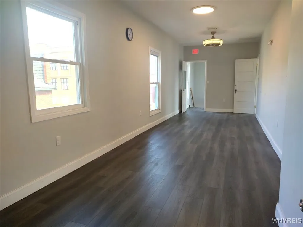543 South Park Avenue, Buffalo, New York 14204, Buffalo, New York 14204, 2 Bedrooms Bedrooms, ,Residential,For Sale,543 South Park Avenue, Buffalo, New York 14204,B1631719