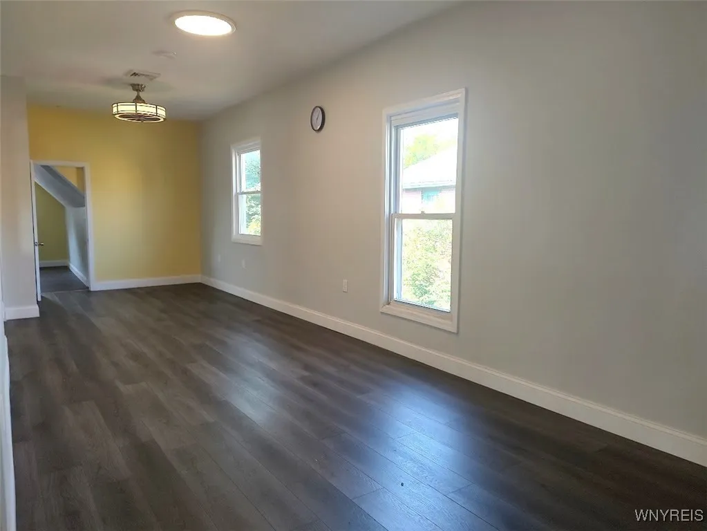 543 South Park Avenue, Buffalo, New York 14204, Buffalo, New York 14204, 2 Bedrooms Bedrooms, ,Residential,For Sale,543 South Park Avenue, Buffalo, New York 14204,B1631719