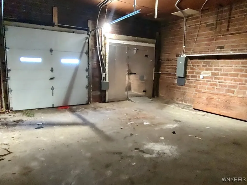 543 South Park Avenue, Buffalo, New York 14204, Buffalo, New York 14204, 2 Bedrooms Bedrooms, ,Residential,For Sale,543 South Park Avenue, Buffalo, New York 14204,B1631719