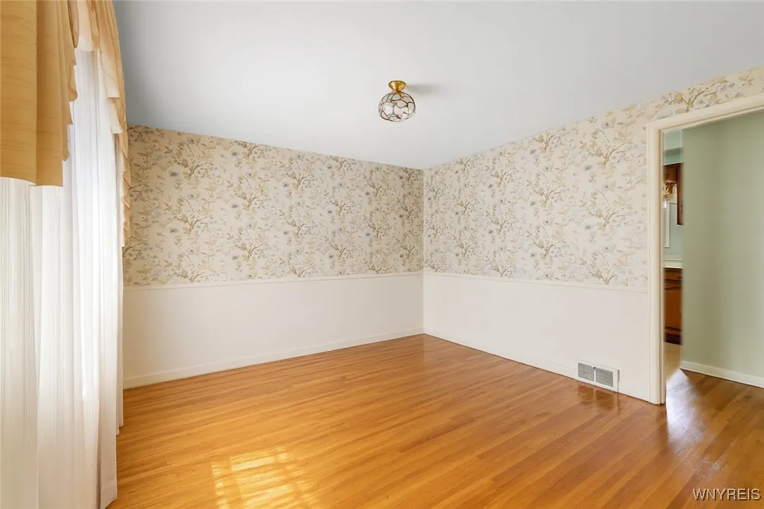 172 Lorfield Drive, Amherst, New York 14226, Amherst, New York 14226, 3 Bedrooms Bedrooms, 6 Rooms Rooms,1 BathroomBathrooms,Residential,Closed,172 Lorfield Drive, Amherst, New York 14226,0,B1630821